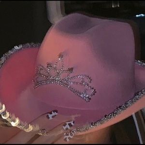 Meet your Posher, Trinity